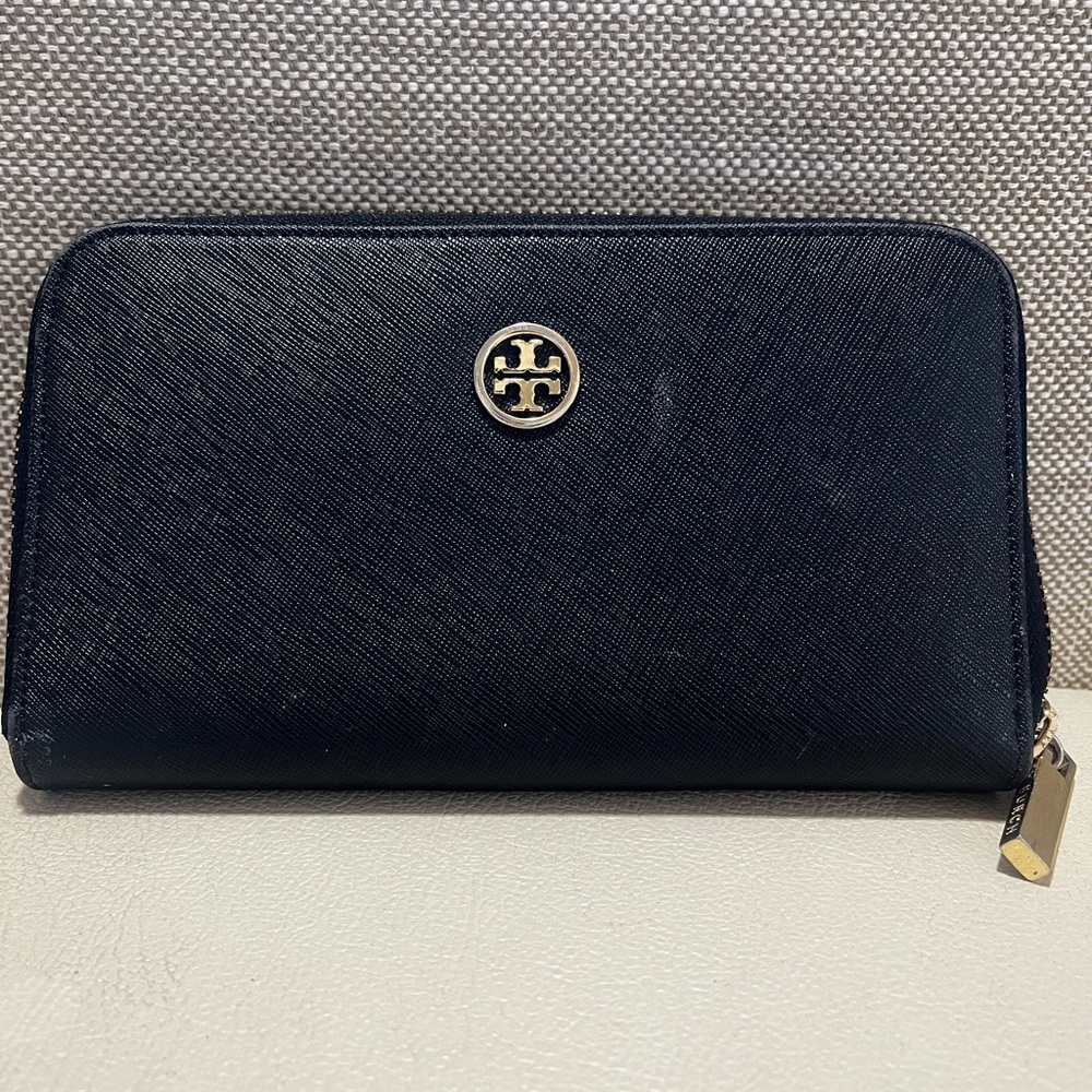 Tory Burch Robinson Black Leather Zip Continental Wallet Women’s - Picture 5 of 11